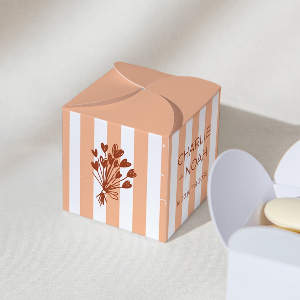 Bo&icirc;te &agrave; drag&eacute;es mariage Rayures gratuit