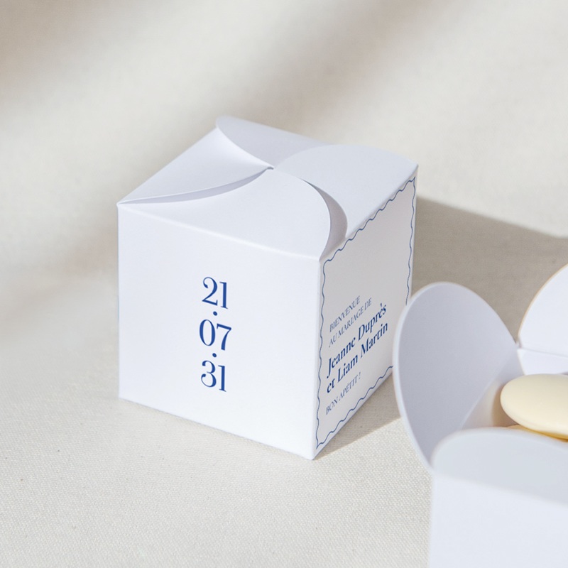 Bo&icirc;te &agrave; drag&eacute;es mariage Ondes Bleues gratuit