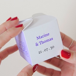 Boites &agrave; drag&eacute;es Unis en couleur pas cher