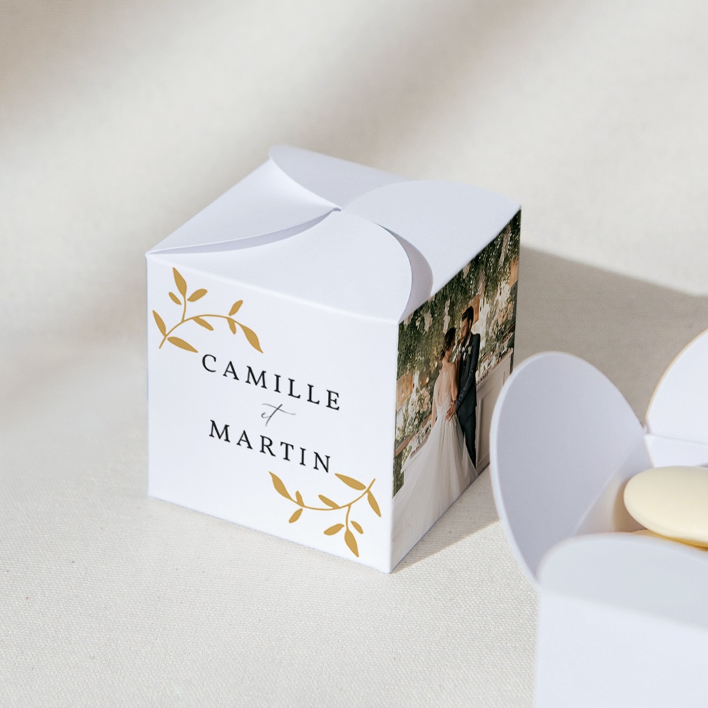Bo&icirc;te &agrave; drag&eacute;es mariage &Eacute;l&eacute;gance Dor&eacute;e gratuit
